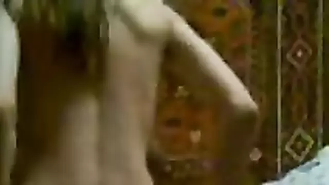 Узбечка наслаждается членом любимого парня