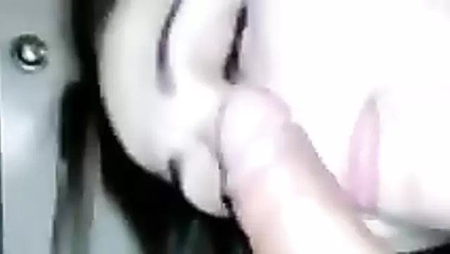 Узбечка балуется членом любимого